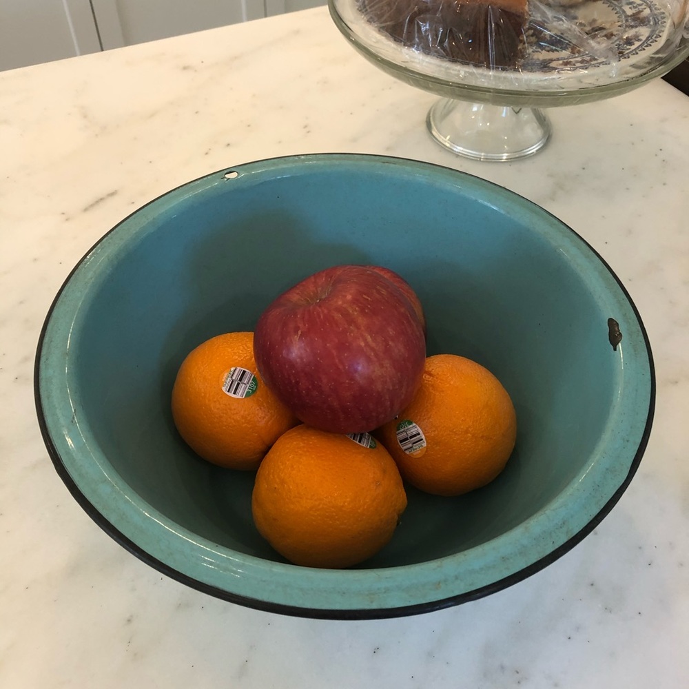 Gorgeous vintage turquoise enamelware bowl